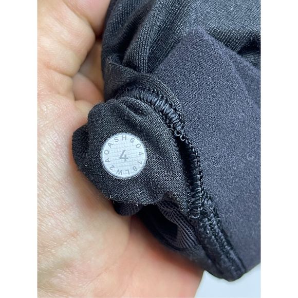 Lululemon Flow Y Bra Nulu Light Support A-C Cups Sports Bra Black Sz 4 Racerback - Picture 6 of 8